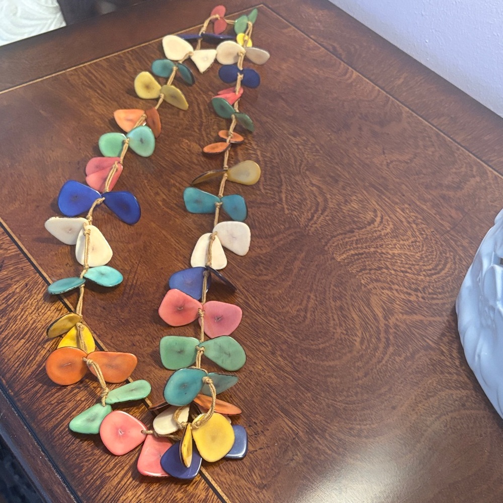 Colorful Leaf-Shaped Long Necklace